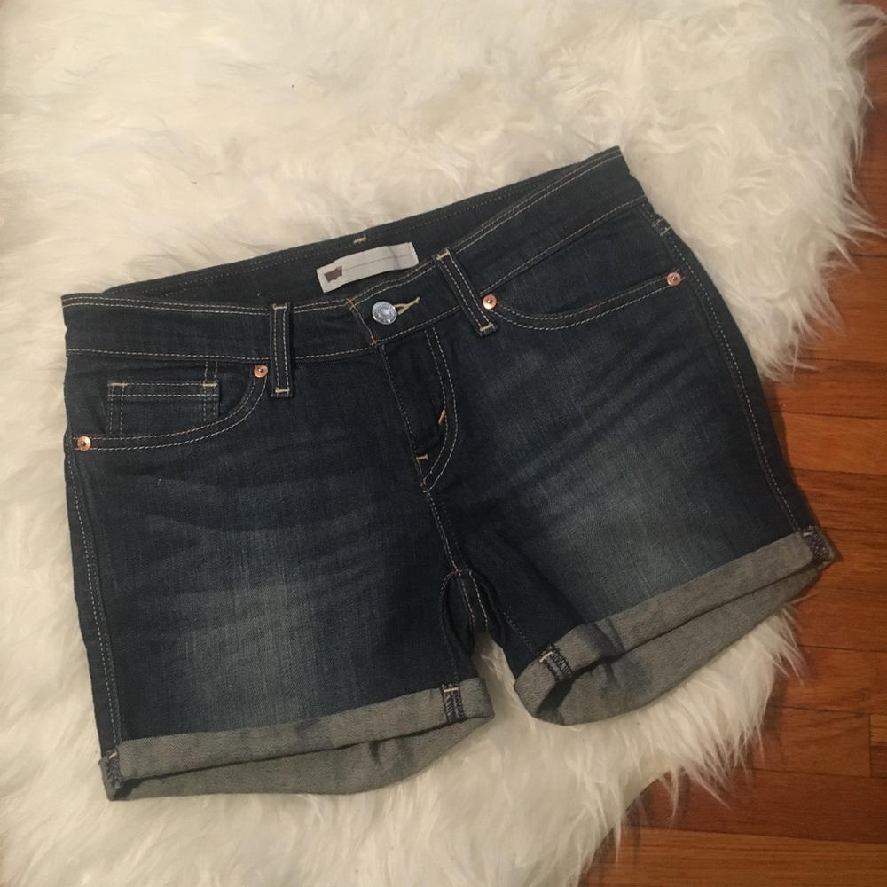 NWOT [levi's] wedgie fit shorts